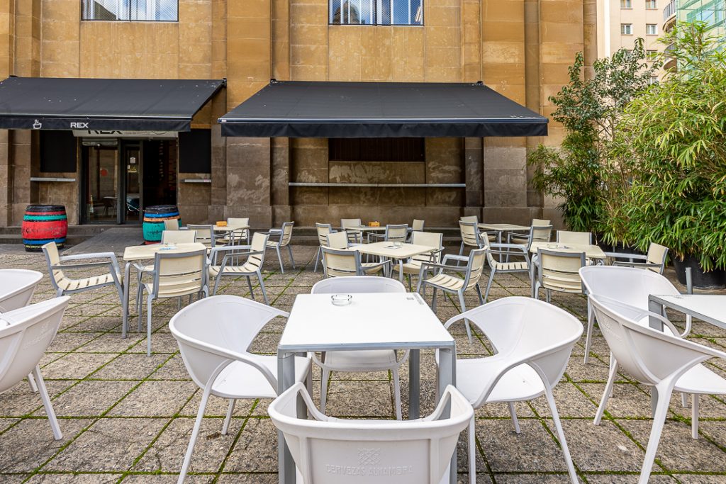 terraza rex casa de comidas pamplona